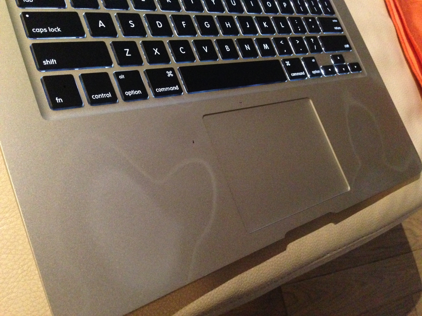 Palm rest wear on aluminum macbook air