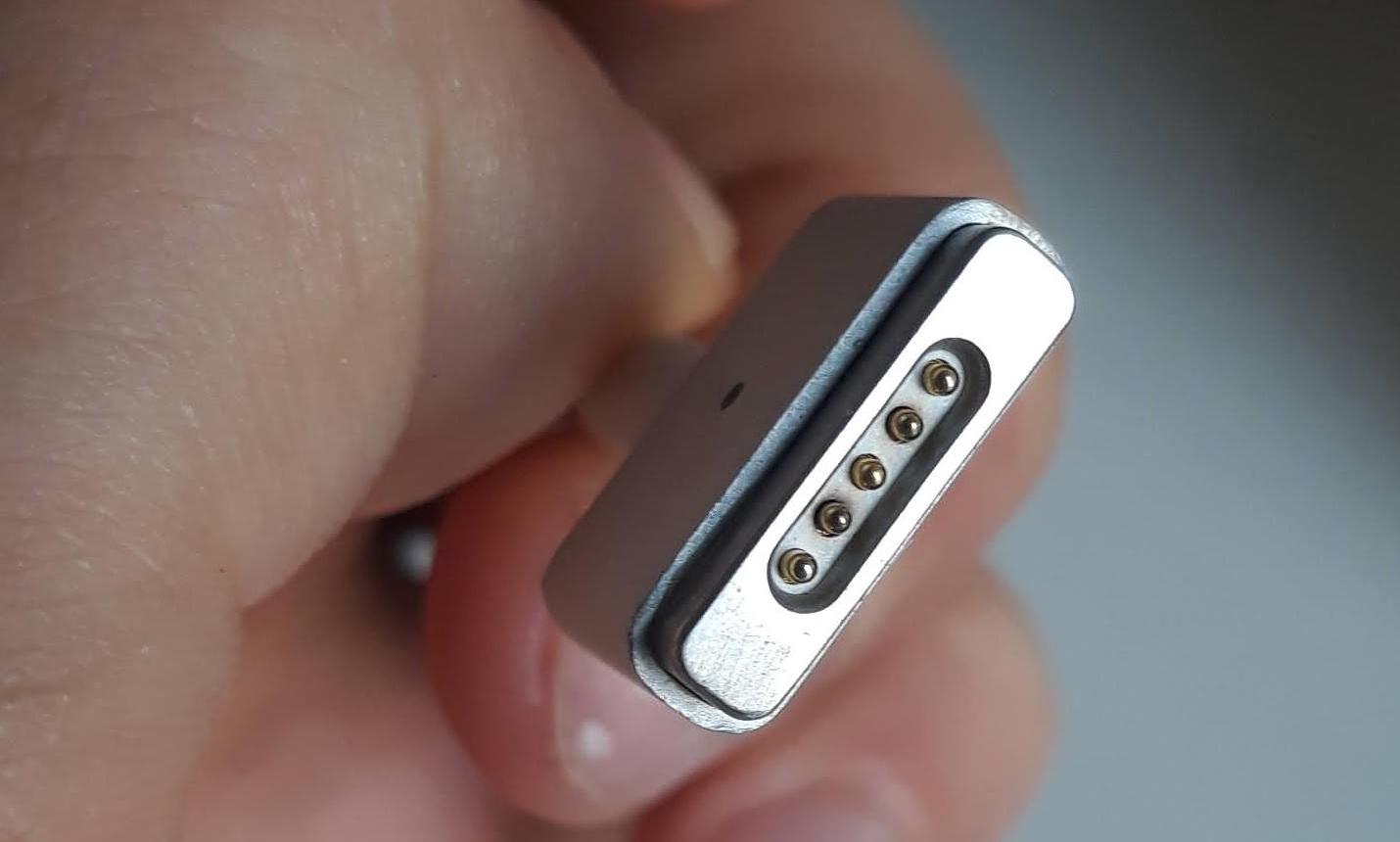 MagSafe2 Charger Connector