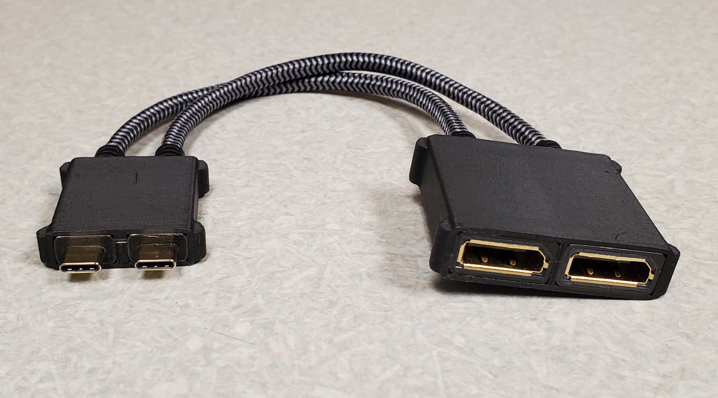 USB-C to DisplayPort (adapter)